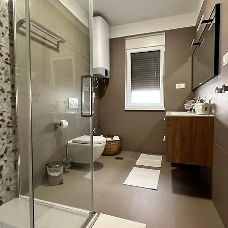 Ap Contessa * Novigrad Istria